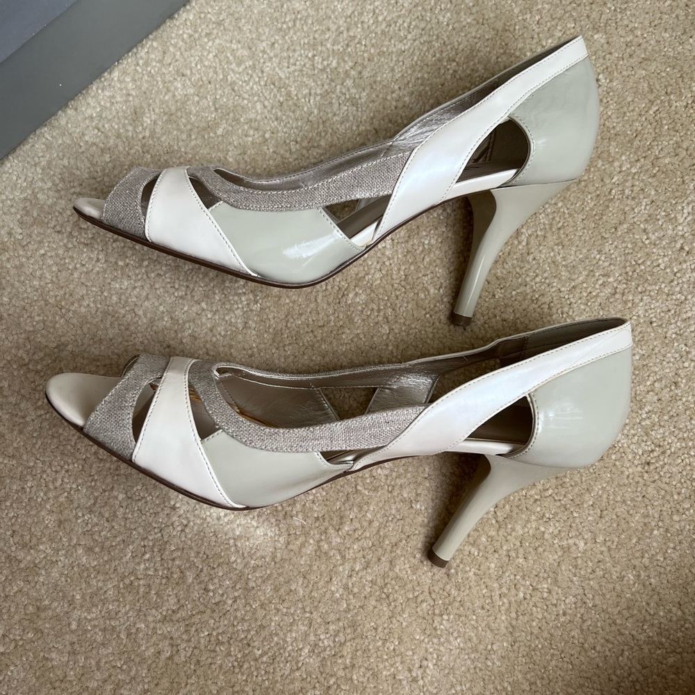 Worthington cream and Gray Peep Toe Heels - Picture 3 of 8